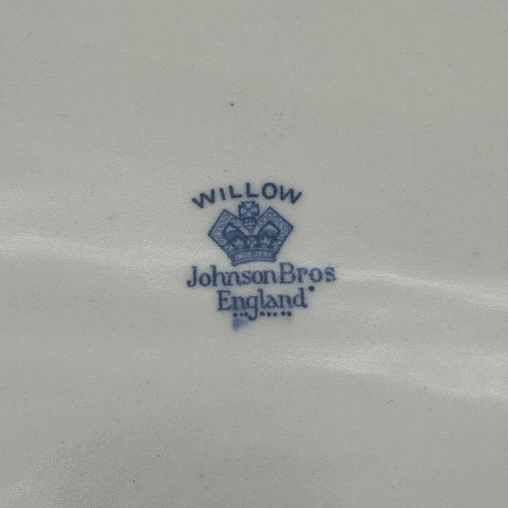 Johnson Brothers Willow Blue White Oval Serving Platter 16 Inch England Vintage - Picture 11 of 11